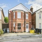 Top-Rated Poole Flats to Rent: Where Comfort Meets Coastal Living