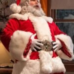 How to Match Accessories with Your Mens Santa Coat