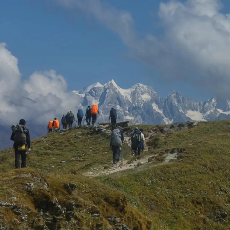 Experience the Himalayas with a Well-Planned Phulara Ridge Trek Package from Dehradun