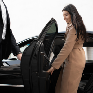 Black Car Limo Service: Why Professionals Choose Luxury Rides