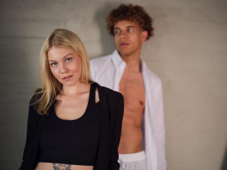 Top 5 Flared Pant Styles Every Fashionista Needs – Available Now at Jaey Shop