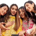 Pakistani Clothes: A Blend of Culture and Fashion