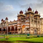 Nashik to Indore Cab