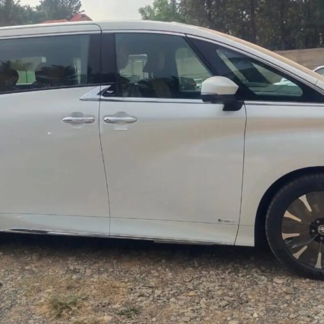 Toyota Vellfire Car Rental Jaipur – Experience Ultra Luxury Travel in the Pink City