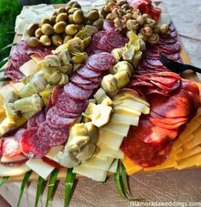 What Should Be Included on a Traditional Italian Appetizer Platter?