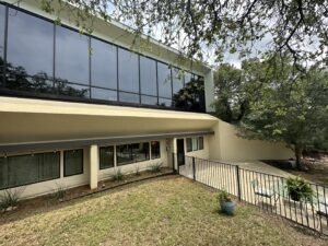 Commercial Window Cleaning and Pressure Washing in Aledo TX: Professional Solutions for a Cleaner Property