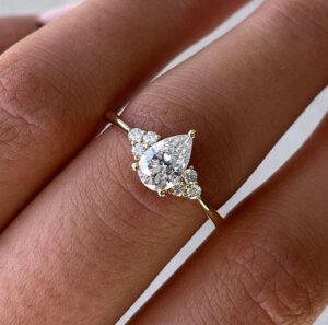 The Refined Elegance of Pear Cut Lab Grown Diamond Rings
