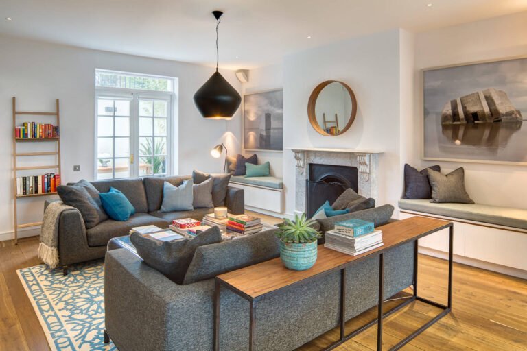 Modern Systems, Historic Shells: Integrating Underfloor Heating and AC in Heritage Interiors