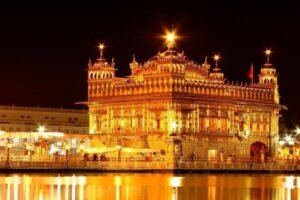 Delhi to Amritsar Taxi Service | Check Cab Fare & Book Online