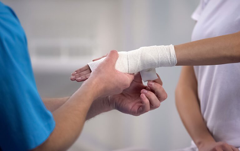 The Life-Changing Convenience of a Mobile Wound Care Nurse for Troy Seniors and Caregivers