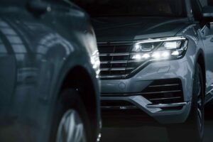 How an Auto Hub Simplifies Automobile Buying Services