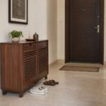 Closed Shoe Rack Buying Guide: Size, Material, and Storage Features