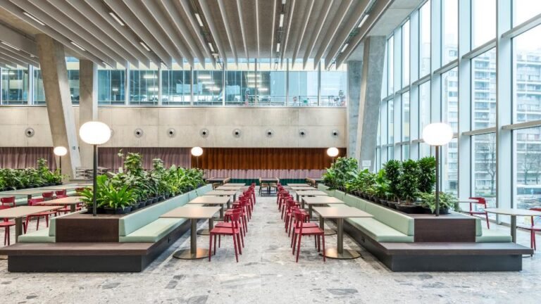 Flexible Workspaces in Laxmi Nagar for Startups and Modern Professionals